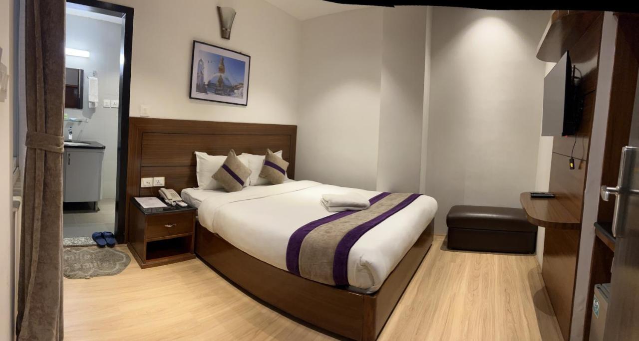 Hotel New Era Kathmandu Exteriör bild