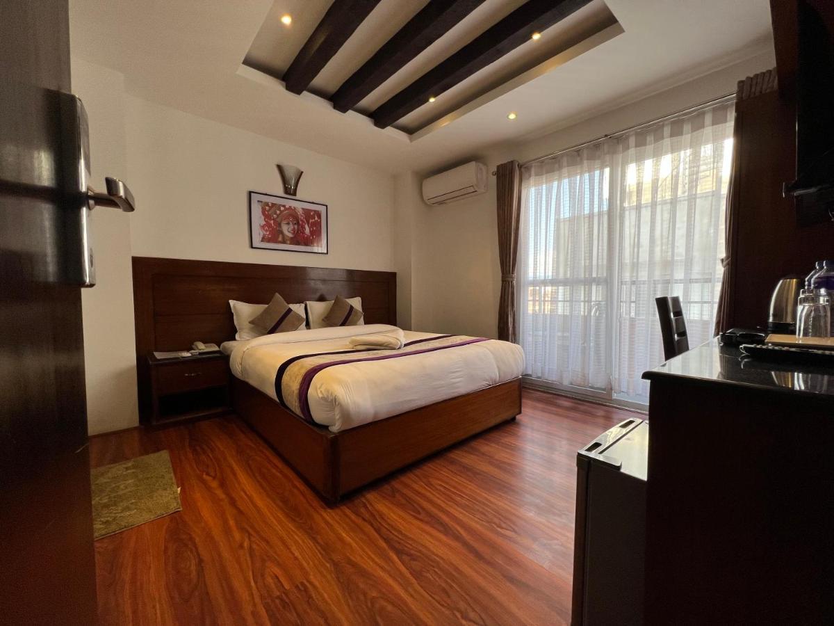 Hotel New Era Kathmandu Exteriör bild